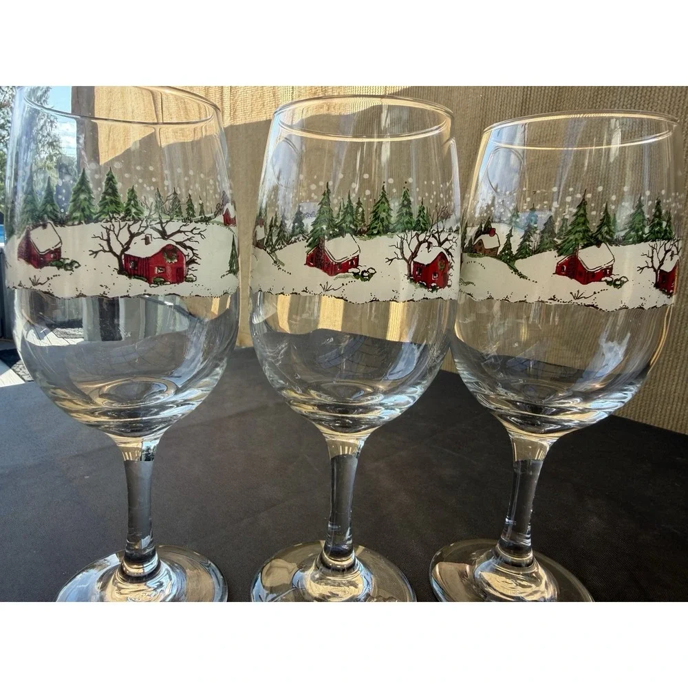 Libbey WINTER VILLAGE Se of 3 Glass WINE GOBLETS Snow Winter Holiday Scene
